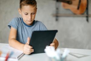 RPO: Uczniowie bez dostępu do internetu nie mogą być wykluczeni