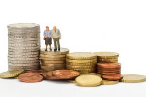 ZUS: Wypłaty trzynastek dla emerytów i rencistów w kwietniu