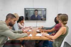 Nowa ustawa pozwala na zdalne sesje rad i korespondencyjne głosowanie w wyborach