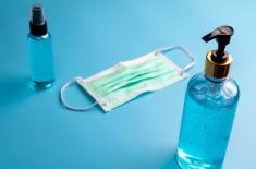 Odkażanie przestrzeni, wymazobusy, zbiórki na respiratory – miasta walczą z pandemią