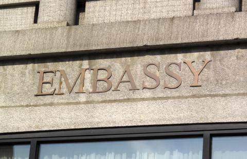 Strasburg: Wnioski obcokrajowców składane w konsulatach i ambasadach poza Europą poza ochroną Konwencji