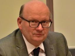 Prof. Barcz: „Gnicie demokracji” w państwie członkowskim oznacza izolację