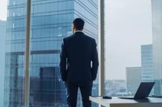 Izba Dyscyplinarna SN: Adwokat odpowiada za swego wspólnika, który za usługę oferował laptop