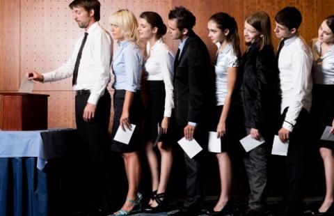 Frekwencja w drugiej turze o godzinie 17 wyniosła 52,1 procent