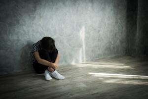 Dane o próbach samobójczych - nie ma formalnych prac nad bazą
