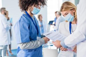 FPP: Pandemia COVID-19 uwydatniła patologie związane z pracą na „śmieciówkach”