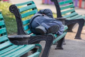 RPO: Opłaty za bezdomnych w schroniskach są źle naliczane przez gminy