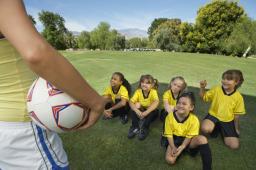 NIK: Państwo zwiększa wydatki na sport, a aktywność fizyczna dzieci spada
