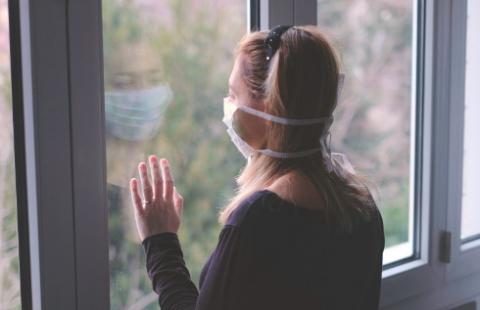 Kolejne ograniczenia, bo system opieki zdrowotnej staje się niewydolny