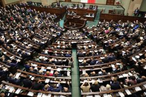 Publikacja ustawy covidowej opóźniana z powodu pomyłki posłów w głosowaniu