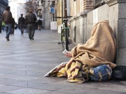 Maląg: W tym roku przeznaczyliśmy ponad 17 mln zł na wsparcie bezdomnych