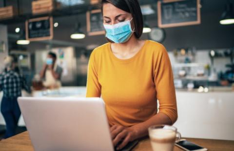 Naruszenie nakazu noszenia maseczek w pracy nie pozbawi przedsiębiorcy pomocy z tarczy 6.0