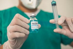 Medycy zaszczepią się w szpitalach węzłowych