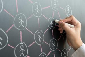 Większy lęk przed utratą pracy w zagrożonych branżach