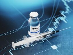 Dworczyk: Do końca marca będzie sześć milionów szczepionek zamiast dziewięciu