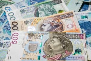 Sąd podnosi alimenty od ojca na uczącego się syna