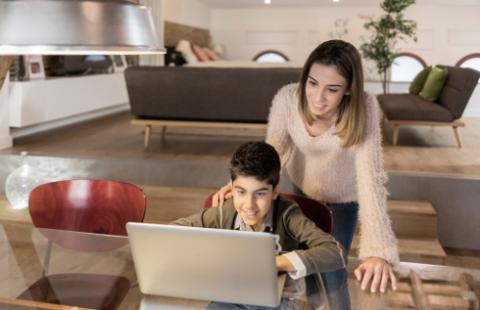 Rząd rozszerza możliwość aplikowania online w programach wspierających rodziny