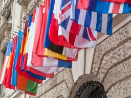 Strasburg: Flaga mniejszościowa może powiewać przed biurem europosła