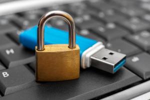 Doniesienia na gminy, które przekazały poczcie dane wyborców - jest raport w tej sprawie