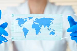 W Ministerstwie Zdrowia powstał zespół do śledzenia mutacji COVID-19