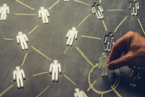 W serwisach ogłoszeniowych lawinowo przybywa ofert pracy. Najwięcej z obszaru handlu i produkcji