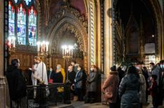 Na procesję z zachowaniem dystansu, na komunii wolna amerykanka