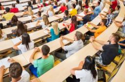 WSA: Rektor nie ujawni, co studenci myślą o wykładowcach