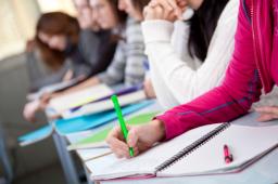 Matura 2023 - uczniowie już się boją, nauczyciele krytykują wymagania