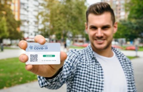 Dla zaszczepionych hulajnoga, dla antyszczepionkowców szlaban - słabe podstawy prawne