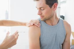 Szczepionka przeciw grypie ma wejść w skład rezerw strategicznych