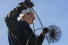 Trwają przeglądy techniczne budynków - maseczki obowiązkowe?