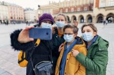 ZUS zapyta sąsiada i biuro podróży o osobę na L4