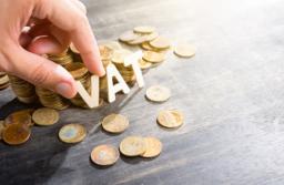 WSA: Zwolnienie z VAT nie tylko dla osób z wykształceniem kierunkowym