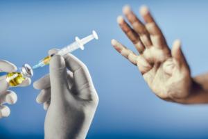 SN: Zawieszenie prawa wykonywania zawodu dla lekarza antyszczepionkowca