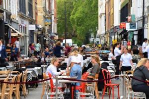 Restaurator nie będzie musiał określać kaloryczności kotleta z frytkami