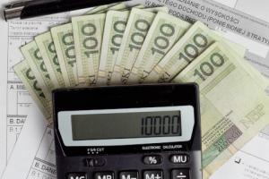 Klauzula nieruchomościowa zatrzyma podatek dochodowy w Polsce