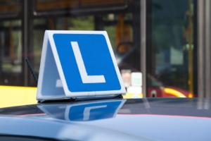 Ośrodki egzaminowania kierowców chcą podwyżki opłat i pensji egzaminatorów