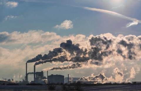Sejm wzywa Unię do zawieszenia handlu uprawnieniami do emisji