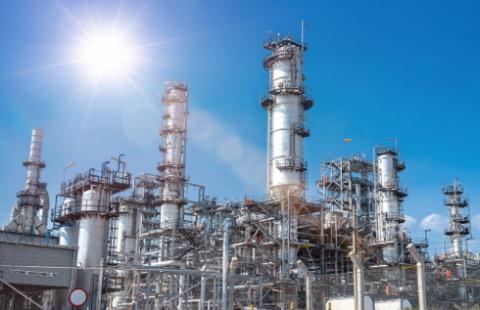 BCC: Niech NIK sprawdzi warunki przejęcia Grupy Lotos przez Orlen