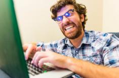 Pozew za krytyczną ocenę usługi? Konsumencka opinia to nie hejt