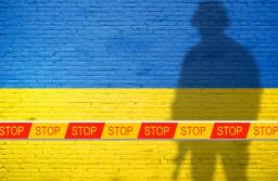 Czy składać wnioski o status uchodźcy? Prawnicy radzą Ukraińcom poczekać