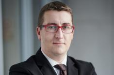 Lekarz ukraiński zatrudniony w Polsce ma prawo do urlopu i wsparcia ze strony samorządu