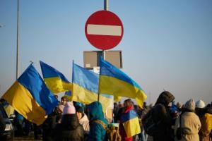 By zatrzymać TIR-y, trzeba zamknąć wschodnią granicę UE i zmienić sankcje