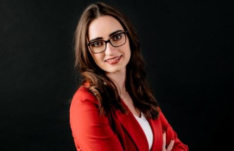 Przeniesienie praw i obowiązków wspólnika spółki jawnej niesie skutki podatkowe