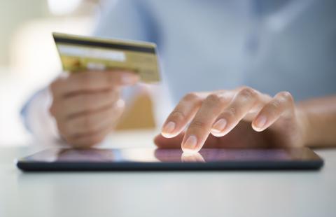 Rzecznik Finansowy sprawdza, czy można wyłączyć ofertę „kredyt na klik”