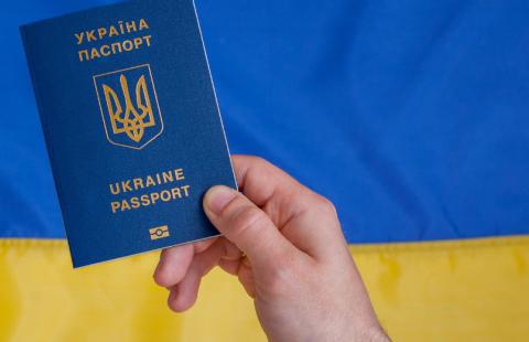 Obywatel Ukrainy może przebywać w Polsce, ale podróżować po strefie Schengen - nie