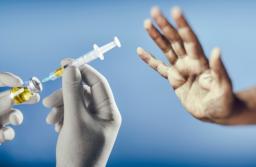NSA: Pediatra negujący szczepienia musi uzupełnić wiedzę medyczną