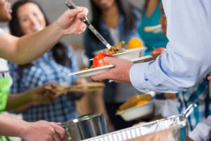 Brak jednego kryterium dochodowego - państwo nie wie, czy pomaga rzeczywiście potrzebującym