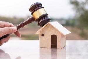 SN: Komornik nie uniknie kary, bo popełnił przestępstwo nadużycia władzy