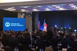 Radcy prawni ze zmienionym Kodeksem Etyki - po długiej debacie przyjęta uchwała